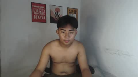 Snapshot of erick_cummer30 chatting on 21, 4, 2026 erick_cummer30 online show from 21, 4, 2026