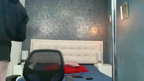 Snapshot of erick_zhimerman chatting on 1, 3, 2026 online show from 1, 3, 2026