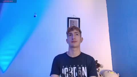 Snapshot of erik_golden_ chatting on 13, 6, 2026 I am Erik online show from 13, 6, 2026