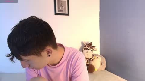 Snapshot of erik_golden_ chatting on 2, 8, 2026 I am Erik online show from 2, 8, 2026