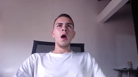 Snapshot of erik_rodriguez chatting on 2, 3, 2025 Erik rodriguez online show from 2, 3, 2025