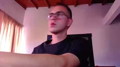 Snapshot of erik_rodriguez chatting on 25, 9, 2025 Erik rodriguez online show from 25, 9, 2025