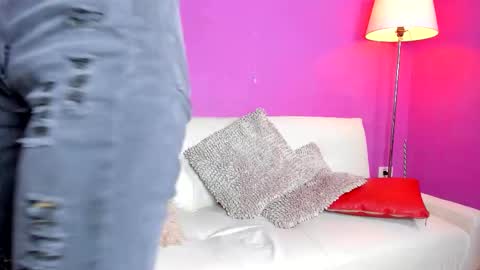 erika1717 online show from 6, 11, 2025