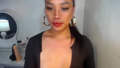 erika_madrigal online show from 24, 9, 2025