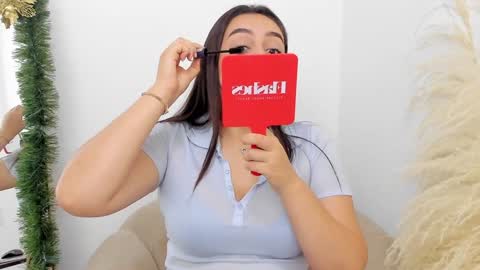 Snapshot of erika_mendez1 chatting on 27, 12, 2024 Erika Mendez online show from 27, 12, 2024