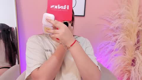 Snapshot of erika_mendez1 chatting on 5, 2, 2025 Erika Mendez online show from 5, 2, 2025