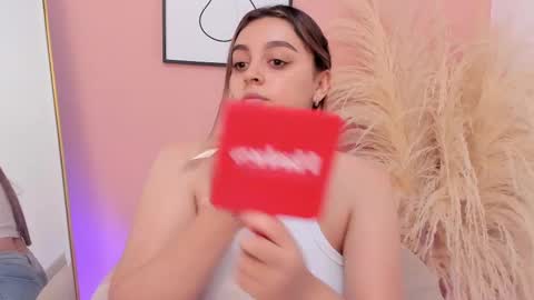 Snapshot of erika_mendez1 chatting on 3, 3, 2025 Erika Mendez online show from 3, 3, 2025