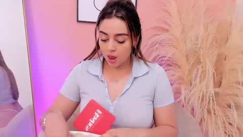 Snapshot of erika_mendez1 chatting on 6, 3, 2025 Erika Mendez online show from 6, 3, 2025