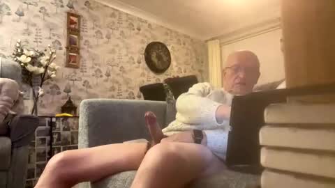 Snapshot of erman1955 chatting on 14, 2, 2025 erman1955 online show from 14, 2, 2025