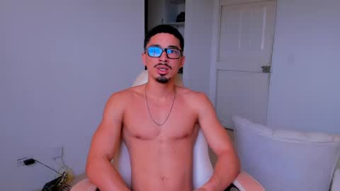 Snapshot of eros_becker_ chatting on 21, 5, 2026 eros_becker_ online show from 21, 5, 2026