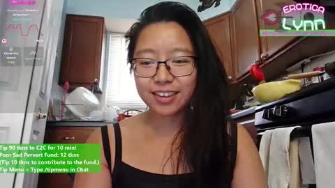 Lynn   online show from 23, 10, 2025