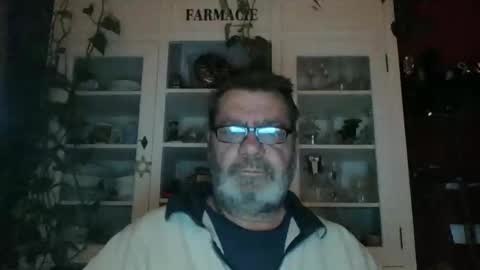 Erwins room welcome sound on online show from 11, 1, 2025