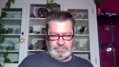 Erwins room welcome sound on online show from 18, 1, 2025