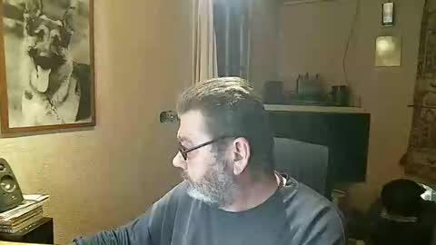 Erwins room welcome sound on online show from 21, 1, 2025