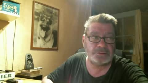 Erwins room welcome sound on online show from 26, 7, 2026