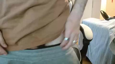 Snapshot of erzzoofr chatting on 9, 11, 2025 Erzzoo online show from 9, 11, 2025