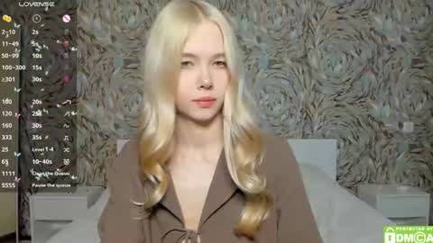 Snapshot of eshcka chatting on 11, 6, 2026 Megan and Brad online show from 11, 6, 2026