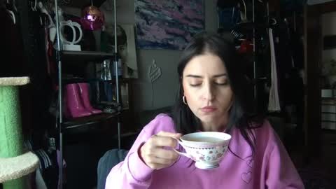 esimaralda online show from 4, 5, 2026