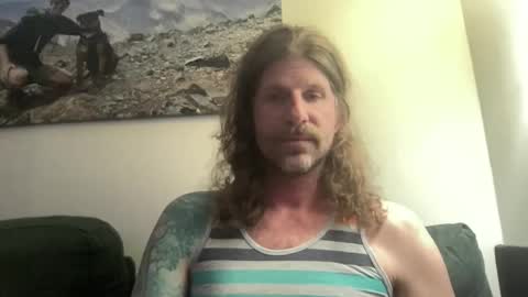 Snapshot of esinking24 chatting on 18, 12, 2024 esinking24 online show from 18, 12, 2024