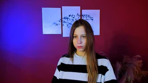 esme_moore_ online show from 19, 10, 2025