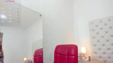 esmeralda  online show from 22, 9, 2025