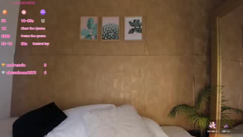 Esmeralda G online show from 9, 3, 2025