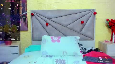 Esmeralda .INDEPENDENT MODEL online Monday to Saturday 3 pm Chicago online show from 10, 3, 2025