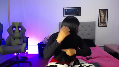 Perla online show from 6, 10, 2025