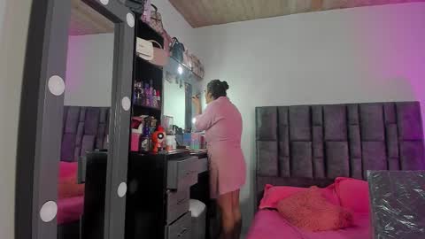 Perla online show from 4, 2, 2026