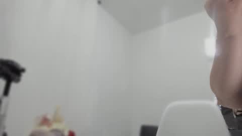 Esmeralda online show from 12, 2, 2025