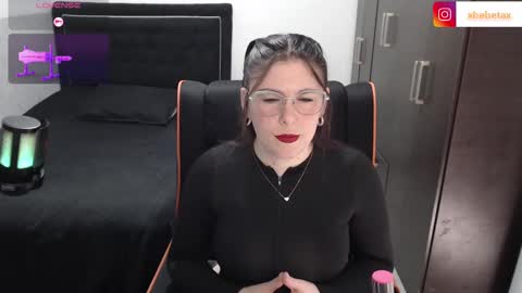 Snapshot of espagamer5 chatting on 25, 9, 2025 Xbebetax online show from 25, 9, 2025
