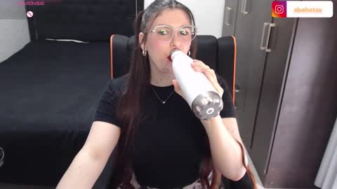 Xbebetax online show from 1, 11, 2025