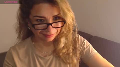 Juliana online show from 1, 1, 2025