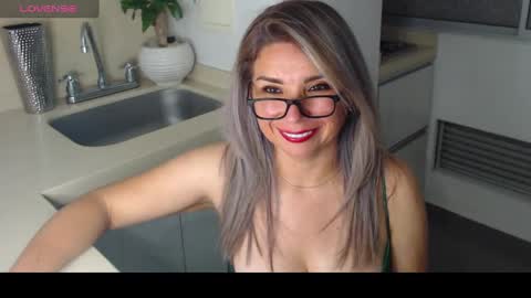 Juliana online show from 7, 2, 2025