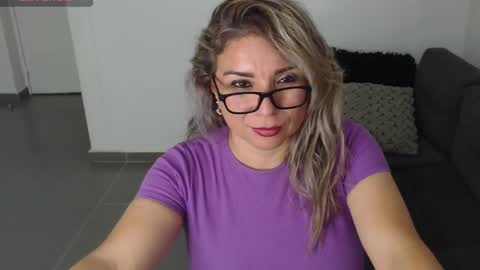 Juliana online show from 11, 2, 2025