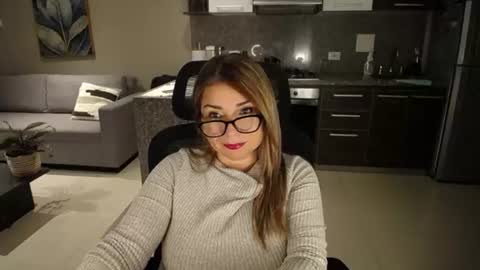 Juliana online show from 10, 6, 2026