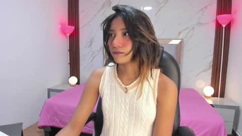esperanzamora online show from 16, 4, 2026
