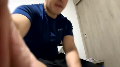 esteban121222 online show from 2, 10, 2025