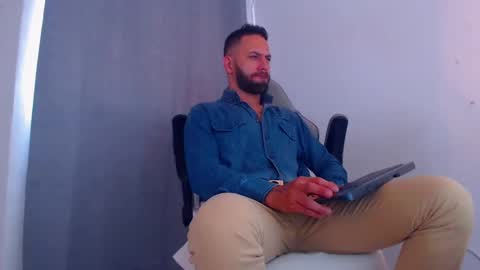 esteban online show from 30, 1, 2025