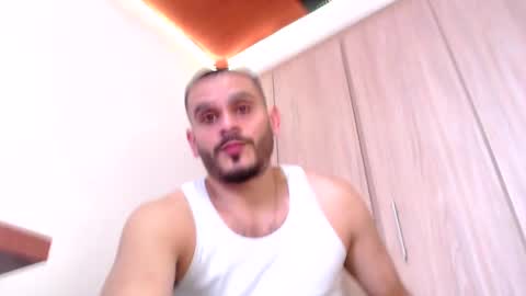 Esteban Fernandez online show from 8, 2, 2025