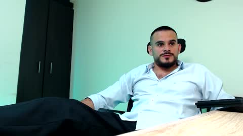 Esteban Fernandez online show from 4, 2, 2026