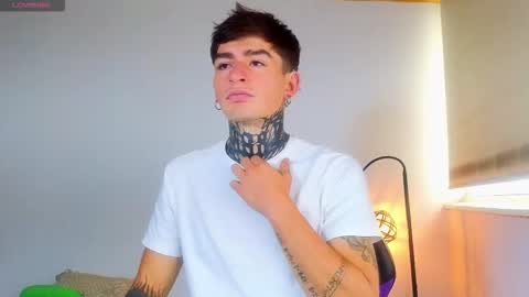 Esteban independent model online show from 25, 10, 2025