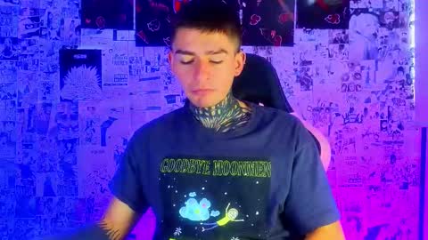 Esteban independent model online show from 23, 3, 2026