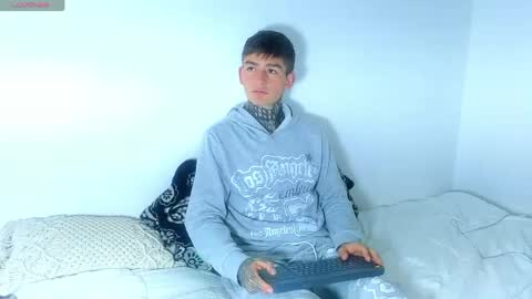Esteban independent model online show from 1, 6, 2026