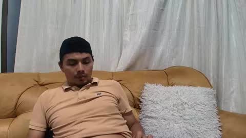 Snapshot of estebancot0314 chatting on 22, 10, 2025 Esteban online show from 22, 10, 2025