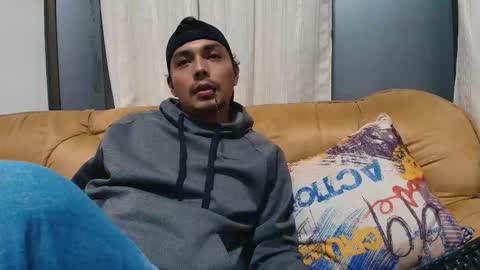 Snapshot of estebancot0314 chatting on 23, 10, 2025 Esteban online show from 23, 10, 2025