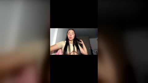 Snapshot of estefa1 chatting on 20, 4, 2026 estefa1 online show from 20, 4, 2026