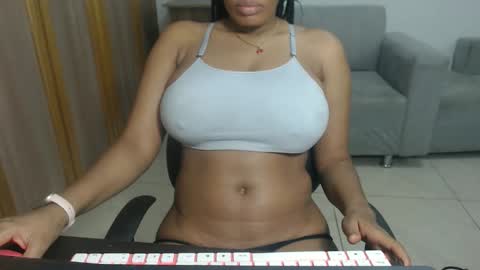 estefania_starlovee online show from 23, 10, 2025
