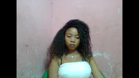 estelah20 online show from 23, 11, 2025