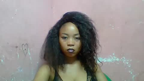 estelah20 online show from 30, 11, 2025